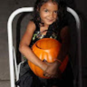 Meet your Posher, Anaya